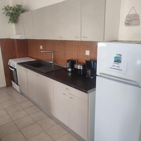 Beautiful Apartment Anais Near The Sea أغيا ترياس المظهر الخارجي الصورة