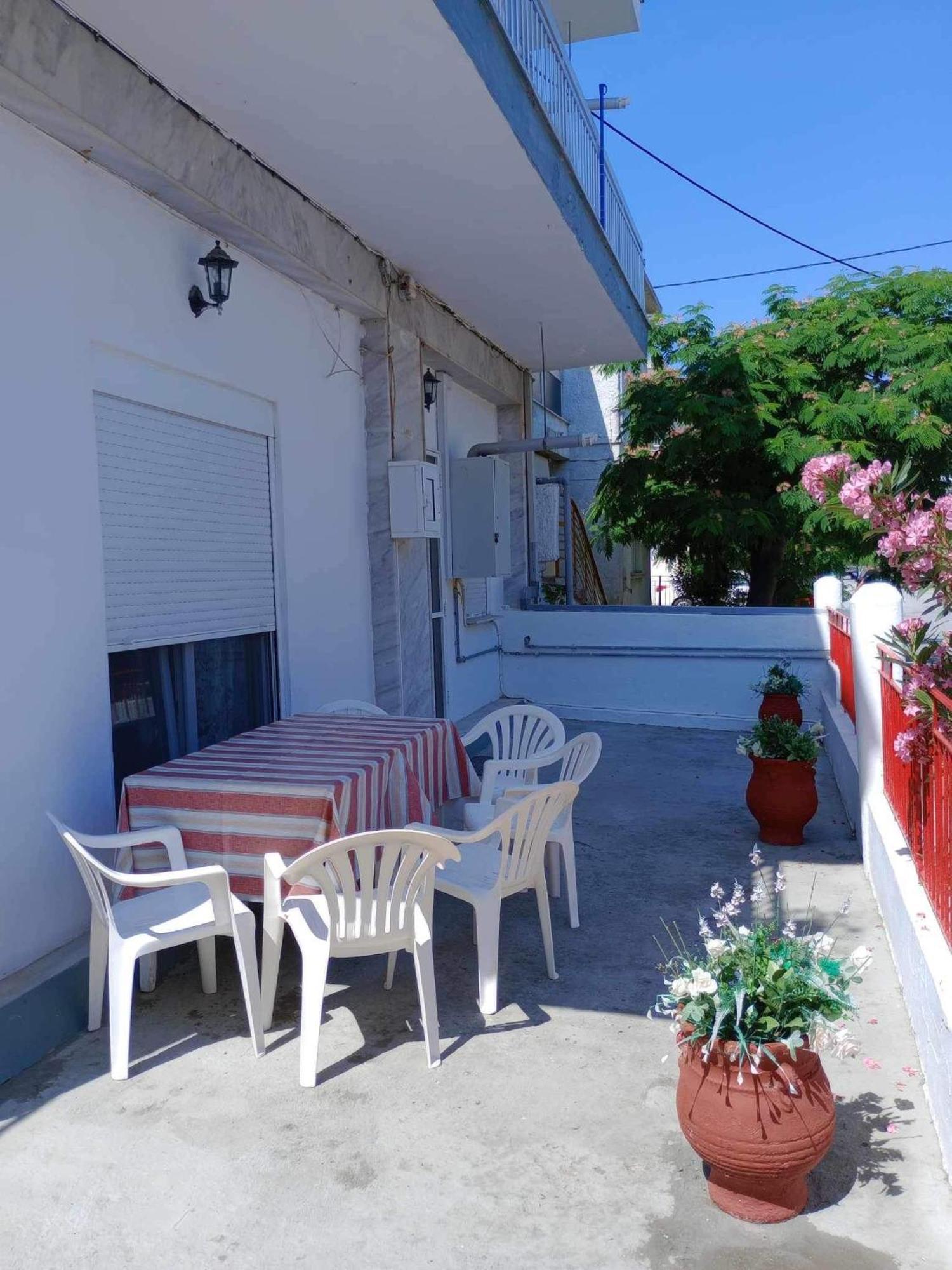 Beautiful Apartment Anais Near The Sea أغيا ترياس المظهر الخارجي الصورة